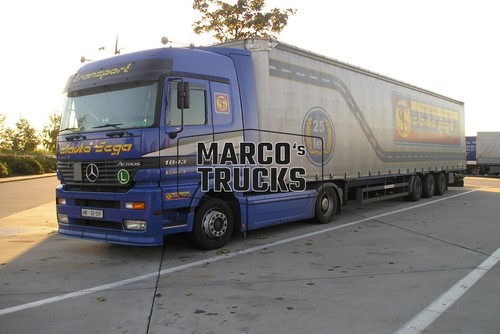 Foto camion mercedes - foto,