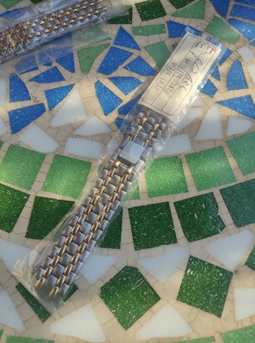 Vintage band strap watch - vintage,