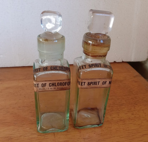 1880 coppia bottiglie farmacia - 1880,