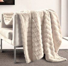 Sofficissimo Plaid Chloe Calda Coperta Eco Pelliccia 130x160 Avorio Alta Qualità