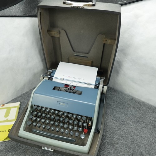 Olivetti underwood portable - olivetti, 21