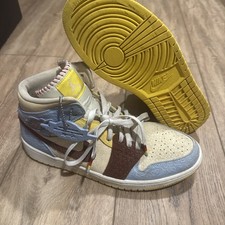 Maison Chateau Rouge x Air