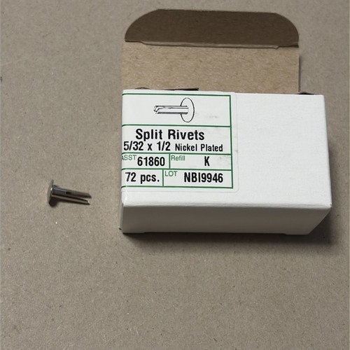 Rivetti divisi testa traliccio