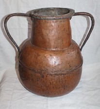 ANTICA GRANDE BROCCA CONTENITORE PER L'ACQUA IN RAME MARTELLATO  EPOCA '700