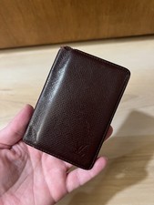 Louis Vuitton Taiga Tasca