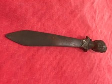 tagliacarte in bronzo con dea bendata 