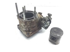 CILINDRO CON PISTONE MOTORE E TRACCE DI RUGGINE HONDA PANTHEON 2T 150 1998 2002