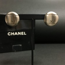 Orecchini EGA CHANEL CC Logo Cerchio Tono Argento/2BK0347