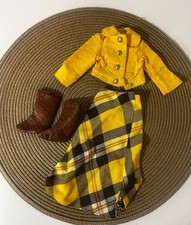 Bambola vintage mod 1965 Italocremona Corinne Made in Italy vestito giacca gialla