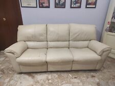 per 1€ un DlIVANO in pelle tre posti con due relax