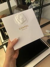 Chanel Vip Gift pochette