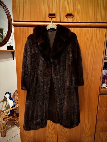 Elegante pelliccia in - ✨,