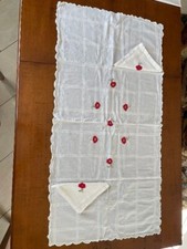 TOVAGLIETTA VINTAGE DA TEA RICAMATA A MANO A PUNTO PIENO C/ TOVAGLIOLI          