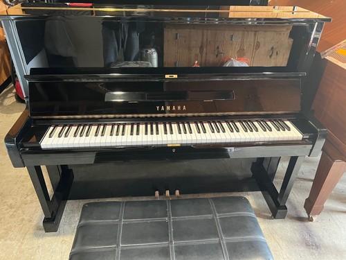 1975 yamaha upright piano - 1975, u1
