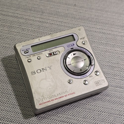 Sony r700pc walkman - mz-r700pc,