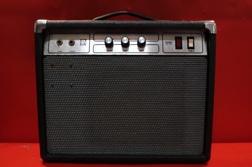 Amplificatore chitarra stato