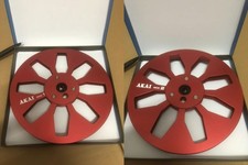 Una coppia bobina a nastro 7''