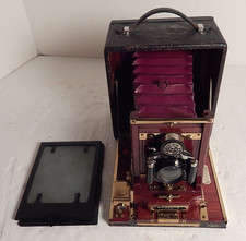 Grande fotocamera pieghevole