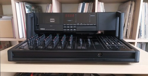 Yamaha system rack console - system,