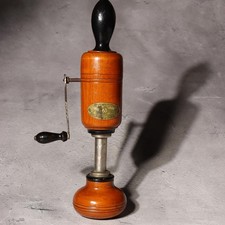 Strumento manovella legno