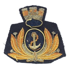 fregio trofeo berretto marina militare italiana divisa uniforme basco tesa