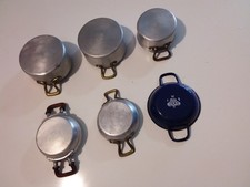 PICCOLA COLLEZIONE DI PENTOLINE DA CUCINA ANNI 30/40 ( non sono giocattoli)