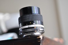 Obiettivo Nikon Nikkor 85 mm