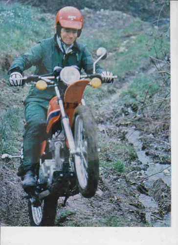 Advertising test moto kawasaki - advertising,