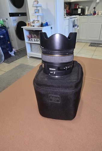 Sigma 30mm dc - 30mm, 1:1.4