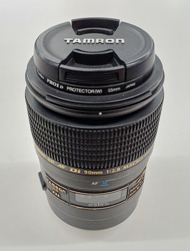 Tamron 8 di - f/2.8, macro
