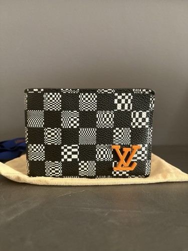 Louis vuitton - louis,