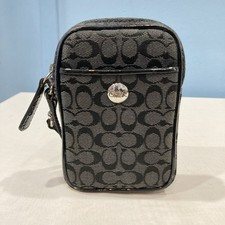 Coach Custodia per fotocamera digitale da polso con zip, Nero