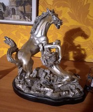 Scultura Ottaviani in lamina d'argento 925 cavallo che lotta con leone. Numerata