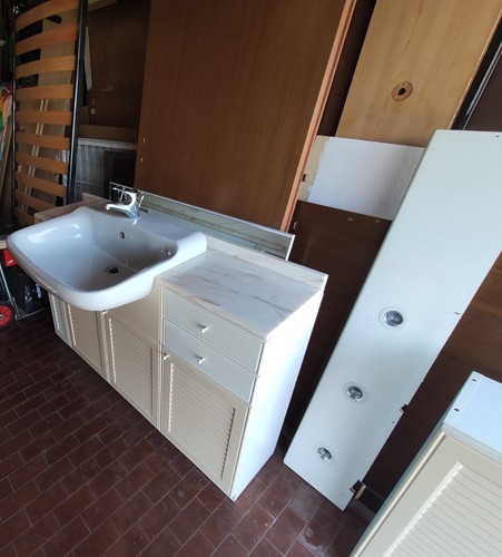 Mobile bagno con - mobile,