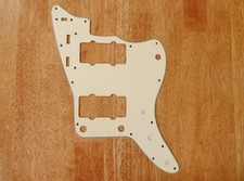 PICKGUARD BIANCO INVECCHIATO 3 STRATI PER FENDER JAZZMASTER 
