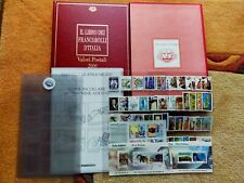 ITALIA: IL LIBRO DEI FRANCOBOLLI DEL 2000 PERFETTO CON TASCHINE DA APPLICARE!!!!