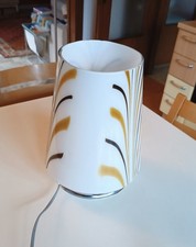 Lampada da tavolo in vetro