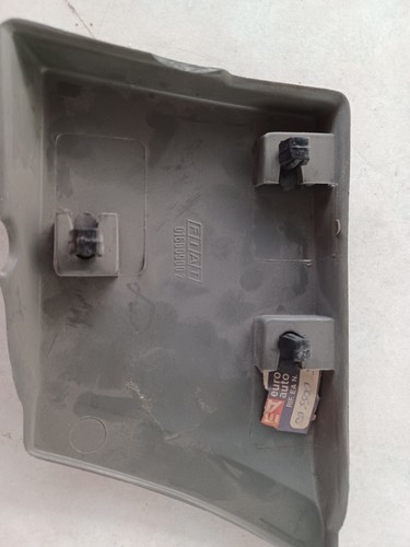 Modanatura plastica anteriore - plastica,