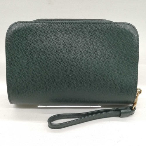 Louis vuitton taiga - taiga, pochette