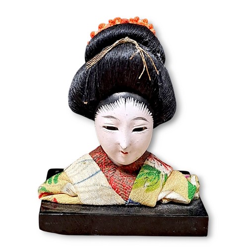 Bambola giapponese kokeshi - bambola,