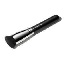 Mac 196 Fondotinta Trucco
