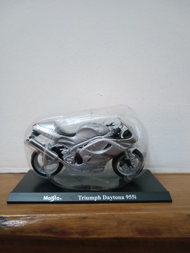 Triumph daytona 955i - ,