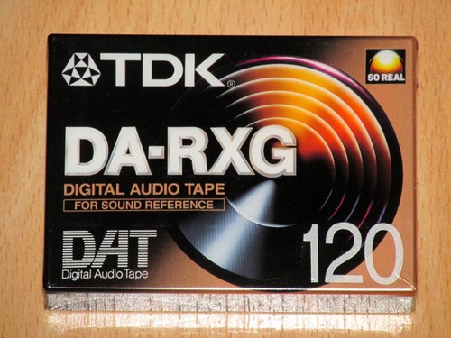 Dat digital audio tape - -,