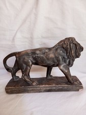 statuina di leone in terracotta 800