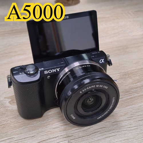 Fotocamera digitale mirrorless
