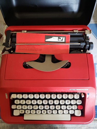 Macchina scrivere olivetti - scrivere,