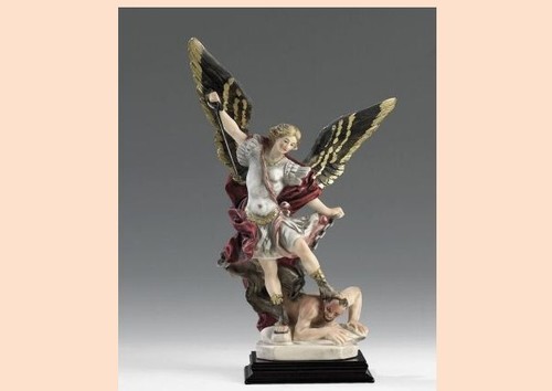 Statua san michele - statua,