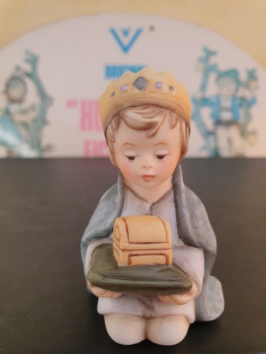 Hummel miniatura statuina