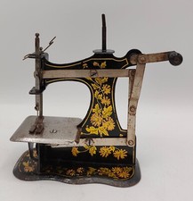 Giocattolo Antico -Latta -Macchina Da Cucire N. 235556 -Inizio '900 -Funzionante