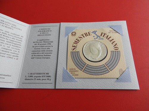 Italia 5000 lire - *,